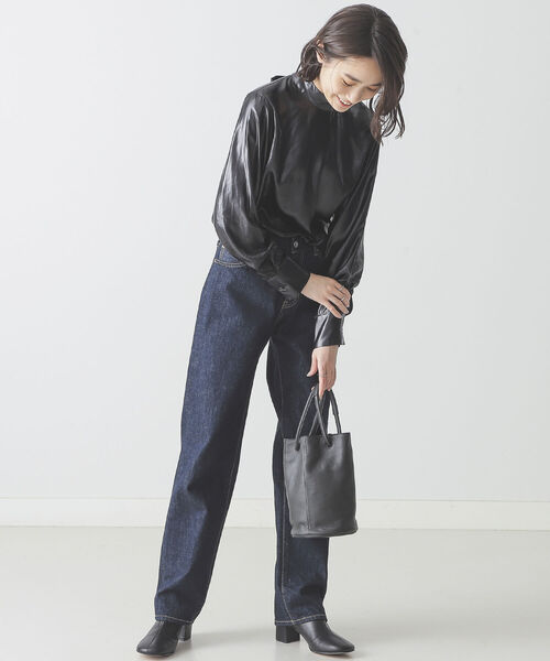 BEAMS LIGHTS（ビームスライツ）の「BEAMS LIGHTS / チンツ加工 バックリボン ブラウス（シャツ/ブラウス・レディース・ブラック/ブラウン・ONE SIZE）」の7枚目の写真