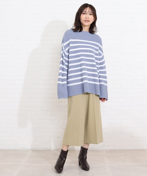 SHOO・LA・RUE（シューラルー）の「◆センタープレスクロップドパンツ（その他パンツ・レディース・ブラック/ベージュ/グレー系その他2・02/03/04）」の21枚目の写真