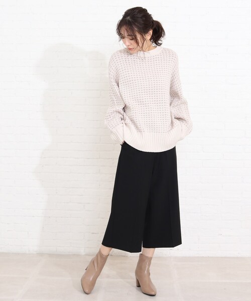 SHOO・LA・RUE（シューラルー）の「◆センタープレスクロップドパンツ（その他パンツ・レディース・ブラック/ベージュ/グレー系その他2・02/03/04）」の13枚目の写真