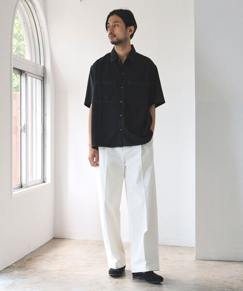 BEAMS LIGHTS(ビームスライツ)の「BEAMS LIGHTS / カラーステッチ 半袖 シャツ(シャツ/ブラウス・メンズ・ライトブルー/ブラック/ベージュ・SMALL/MEDIUM/LARGE)」の4枚目の写真