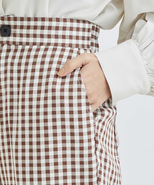 vis-`a-vis（ビサビ）の「【WEB限定】ギンガムチェックフレアパンツ（スラックス・レディース・グリーン/ブラウン/ブラック系その他・M/S）」の21枚目の写真