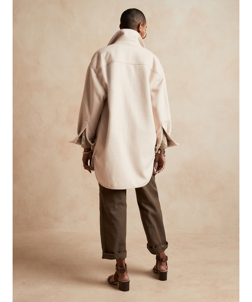 Banana Republic(バナナリパブリック)の「コージー ツイル シャツジャケット(その他アウター・レディース・ベージュ・S/M/L/XS)」の6枚目の写真
