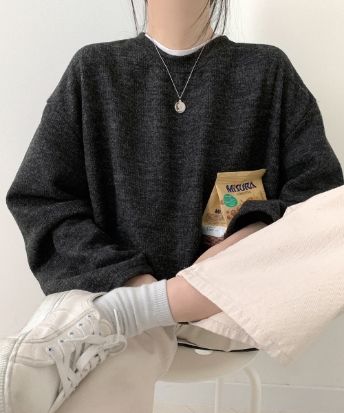 SONA（ソナ）の「SONYUNARA ソフトオーバーフィット長袖Tシャツ（Tシャツ/カットソー・レディース・アイボリー/カーキ/グレー/ブルー/イエロー/ベージュ/ブラック/スカイブルー/ダークグレー・FREE）」の4枚目の写真