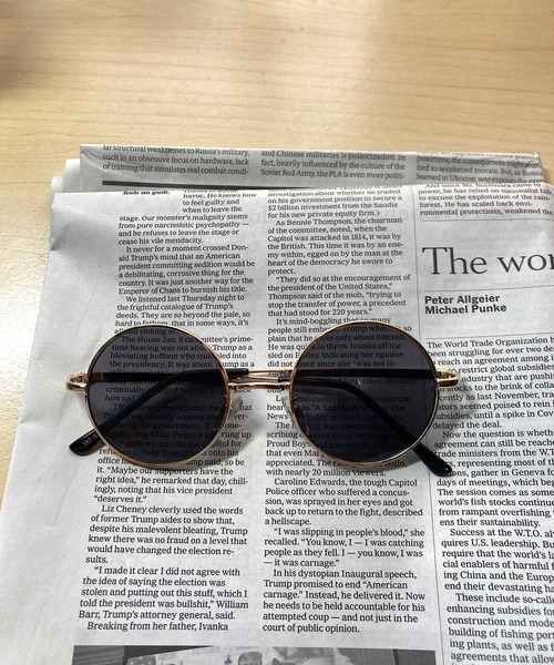 LUGG NAGG(ラグナグ)の「【LUGG NAGG SELECT/ ラグナグセレクト】ボストン/ラウンド/サングラス/ダテメガネ/UVカット(サングラス・メンズ・その他17/その他3/G/C/L/その他4/B/V/H/その他2/その他11/O/その他1/F/その他20/その他6/M/その他10/D/その他16/その他19/I/その他7/その他9/N/その他22/その他13/その他18/P/その他14/K/T/その他12/U/その他5/Q/J/その他8/その他15/S/その他21/E/R/A・FREE)」の15枚目の写真