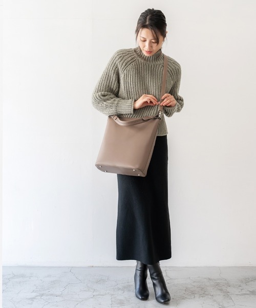 VitaFelice（ヴィータフェリーチェ）の「ワンハンドル2wayトートバッグ バケットバッグ（トートバッグ・レディース・ブラウン/ブラック/ベージュ系その他/ブルー系その他/グレー/ワイン/ライトグレー/バーガンディー/チョコ/ネイビー/アイボリー・FREE）」の13枚目の写真