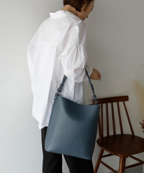 VitaFelice（ヴィータフェリーチェ）の「ワンハンドル2wayトートバッグ バケットバッグ（トートバッグ・レディース・ブラウン/ブラック/ベージュ系その他/ブルー系その他/グレー/ワイン/ライトグレー/バーガンディー/チョコ/ネイビー/アイボリー・FREE）」の21枚目の写真