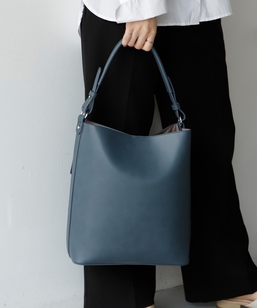 VitaFelice（ヴィータフェリーチェ）の「ワンハンドル2wayトートバッグ バケットバッグ（トートバッグ・レディース・ブラウン/ブラック/ベージュ系その他/ブルー系その他/グレー/ワイン/ライトグレー/バーガンディー/チョコ/ネイビー/アイボリー・FREE）」の22枚目の写真