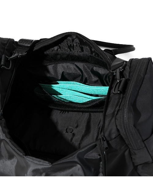 APPLEBUM(アップルバム)の「Logo Boston Bag(ショルダーバッグ・メンズ・ブラック・FREE)」の13枚目の写真