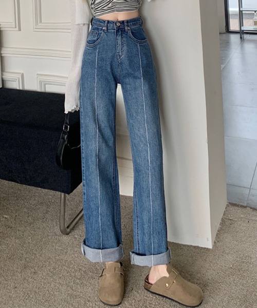 meJane(ミージェーン)の「ワイドシルエットセンタータックデニムパンツ【ZOZOTOWN限定】(デニムパンツ・レディース・ブルー・S/M)」の4枚目の写真