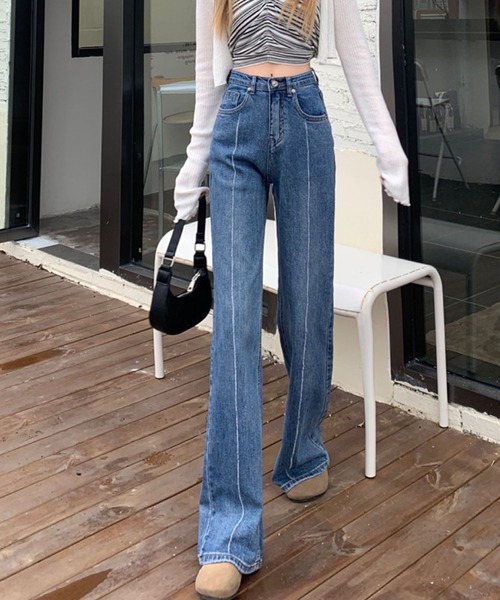 meJane(ミージェーン)の「ワイドシルエットセンタータックデニムパンツ【ZOZOTOWN限定】(デニムパンツ・レディース・ブルー・S/M)」の2枚目の写真