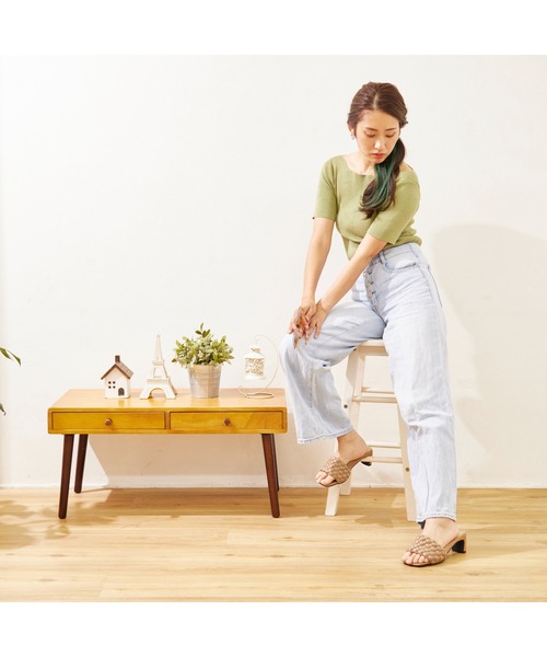 chumchum(チャムチャム)の「スクエアツイストプレートサンダル(サンダル・レディース・ブラック/ホワイト/ベージュ・S/M/L/LL)」の13枚目の写真