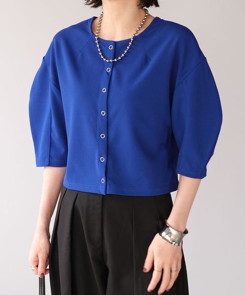 ＡＮＤＪ（アンドジェイ）の「2WAY丸袖ショートカーディガン（カーディガン/ボレロ・レディース・レッド/ブラウン/ブルー/ブラック・M）」の20枚目の写真