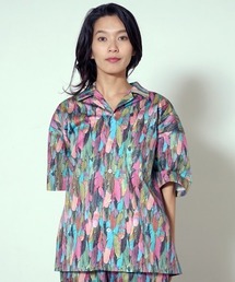 OVER THE TWELVE | OVER THE TWELVE/オーバーザトゥエルブ/OTT22-09 綿ストレッチ布帛インクジェット"Feather"プリントシャツ(シャツ/ブラウス)