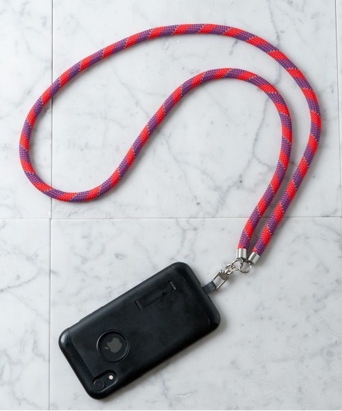 NEW GENTLEMAN(ニュージェントルマン)の「アウトバック ストラップ/モバイル ストラップ(ユニセックスアイテム/全機種対応)(スマホグッズ・メンズ・ブラック/パープル/グレー/レッド/サックスブルー/イエロー/オレンジ/ブラックミックス/ローズ/レッド系その他・FREE)」の1枚目の写真