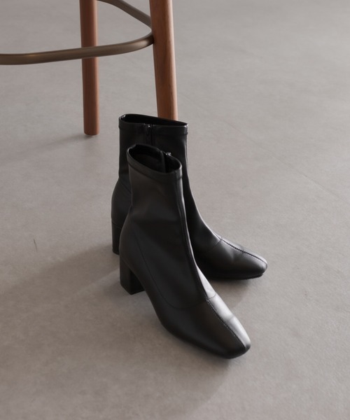 PAPILLONNER（パピヨネ）の「ホールド力抜群/ストレッチショートブーツ/PAPILLONNER/パピヨネ（ブーツ・レディース・ブラック/オフホワイト・S/M/L）」の9枚目の写真