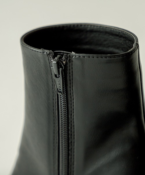 mystic（ミスティック）の「【2022AW】シンプルスクエアショートブーツ（ブーツ・レディース・ブラック/オフホワイト・38/36/37）」の11枚目の写真