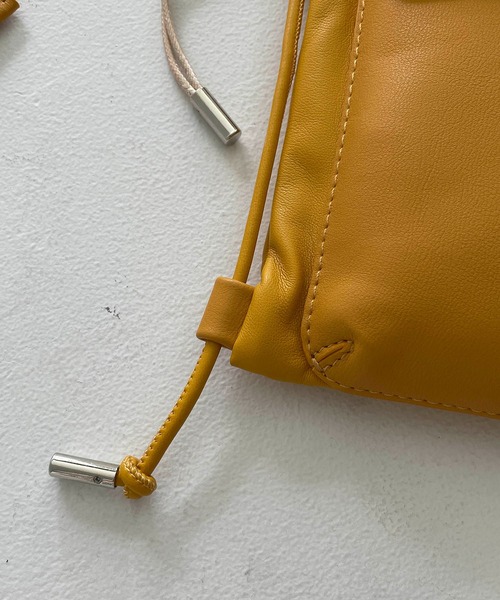 CAPRICIEUX LE'MAGE（カプリシューレマージュ）の「巾着スマホショルダーバッグ（ショルダーバッグ・レディース・ブラック/ベージュ/パープル/イエロー/アイボリー・FREE）」の11枚目の写真