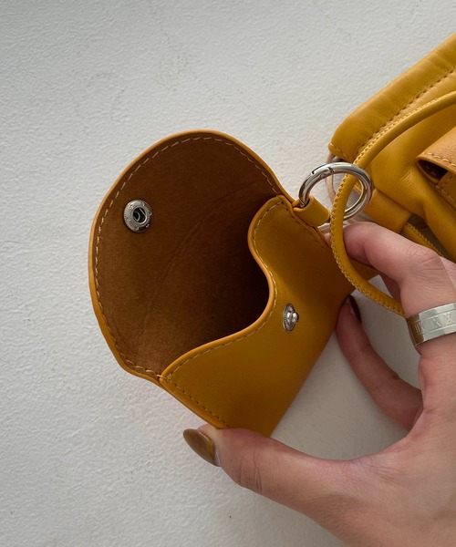 CAPRICIEUX LE'MAGE（カプリシューレマージュ）の「巾着スマホショルダーバッグ（ショルダーバッグ・レディース・ブラック/ベージュ/パープル/イエロー/アイボリー・FREE）」の19枚目の写真