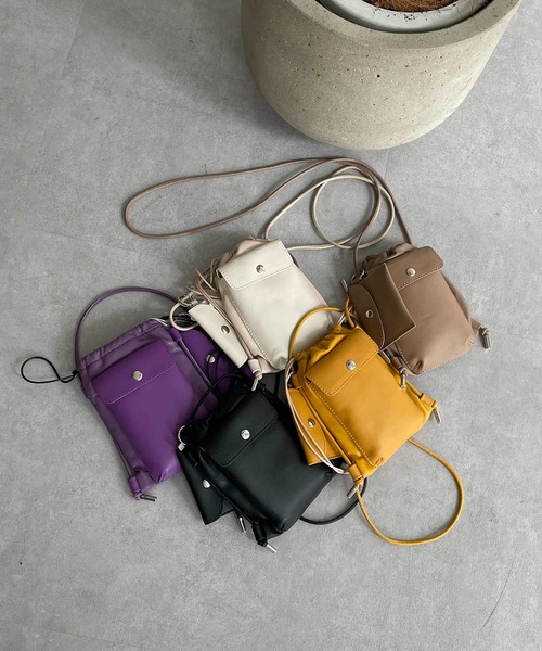 CAPRICIEUX LE'MAGE（カプリシューレマージュ）の「巾着スマホショルダーバッグ（ショルダーバッグ・レディース・ブラック/ベージュ/パープル/イエロー/アイボリー・FREE）」の9枚目の写真