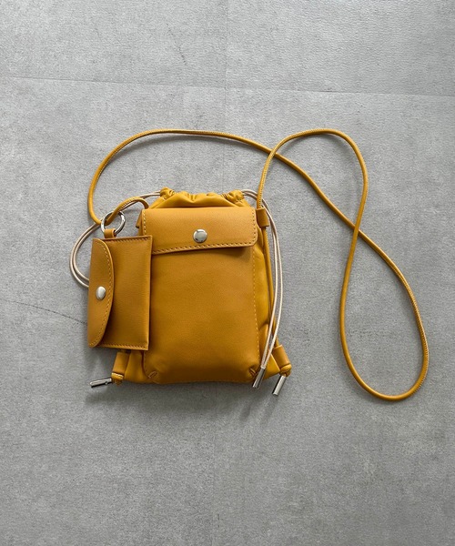 CAPRICIEUX LE'MAGE（カプリシューレマージュ）の「巾着スマホショルダーバッグ（ショルダーバッグ・レディース・ブラック/ベージュ/パープル/イエロー/アイボリー・FREE）」の7枚目の写真