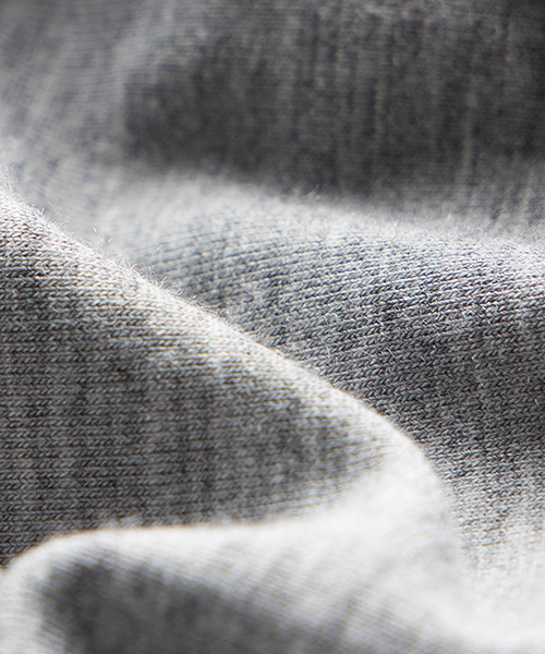 c.u.l（シーユーエル）の「カップ付きバッククロスキャミソール culw249（キャミソール・レディース・ブラック/ホワイト・M/L/XL）」の17枚目の写真