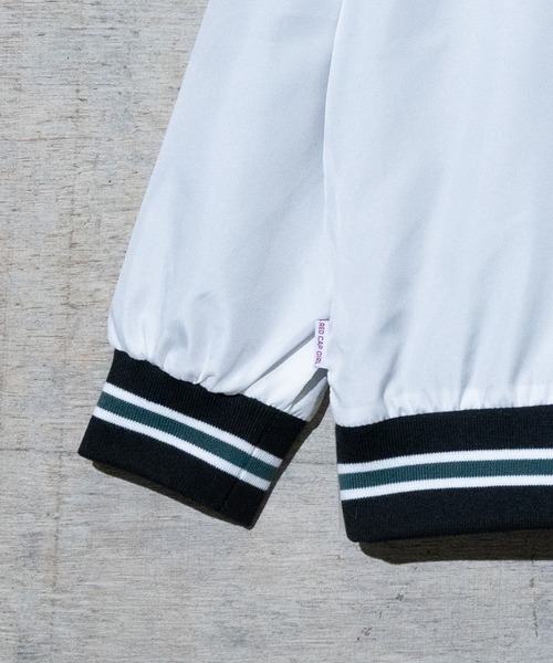 Red Cap Girl（レッドキャプガール）の「【a-r】〔Red Cap Girl/レッドキャップガール〕ポリタフタ サガラ刺繍 スタジアムプルオーバー（スウェット・メンズ・ホワイト/ブラック/ブルー/グリーン・MEDIUM/LARGE）」の6枚目の写真