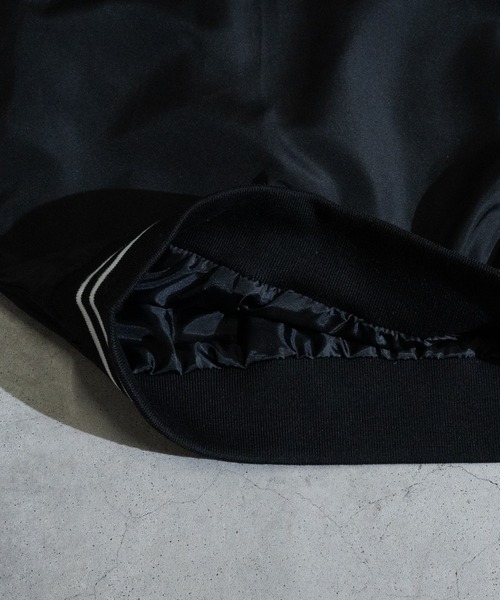 Red Cap Girl（レッドキャプガール）の「【a-r】〔Red Cap Girl/レッドキャップガール〕ポリタフタ サガラ刺繍 スタジアムプルオーバー（スウェット・メンズ・ホワイト/ブラック/ブルー/グリーン・MEDIUM/LARGE）」の15枚目の写真