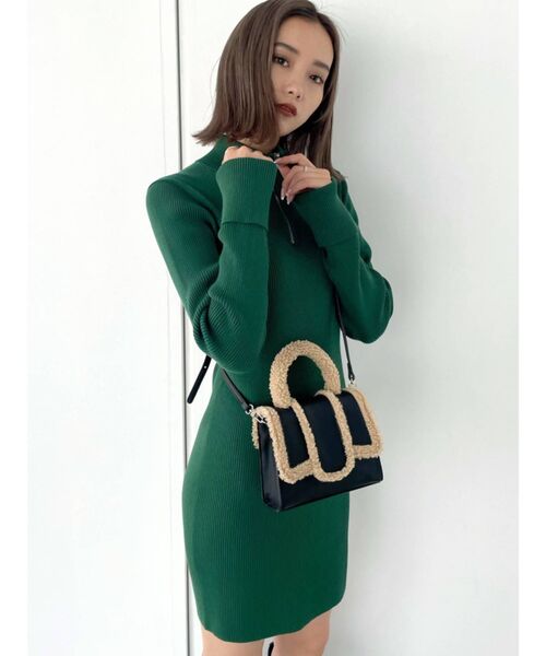 EMODA（エモダ）の「ハーフジップニットワンピース（ワンピース・レディース・ブラック/グリーン/ベージュ/グレー・FREE）」の16枚目の写真