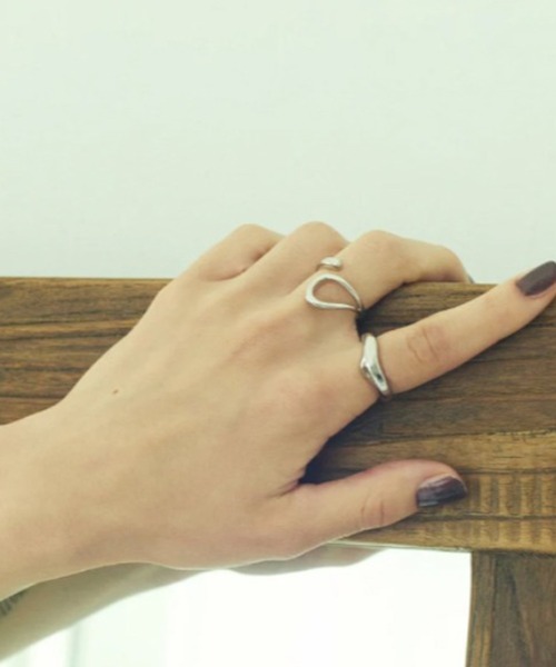 GOLDY（ゴールディ）の「【GOLDY】ジオメトリック サークル クロス セット リング / 5220204 / 5220705 / 5221103 / 5210705　※（リング・レディース・ゴールド/シルバー/シルバー系その他3/シルバー系その他5/シルバー系その他6/ゴールド系その他2/ゴールド系その他4/マルチ/シルバー系その他/ゴールド系その他5・FREE）」の3枚目の写真