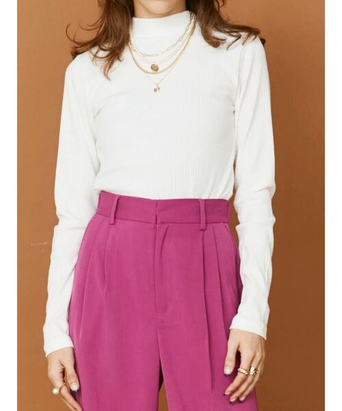 EVRIS（エヴリス）の「ハイネックリブトップス（Tシャツ/カットソー・レディース・ブラウン/パープル/ホワイト/ブラック・FREE）」の2枚目の写真