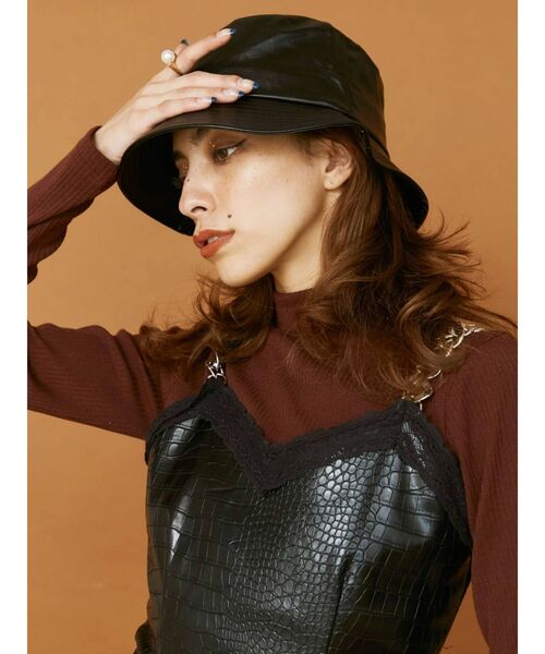 EVRIS（エヴリス）の「ハイネックリブトップス（Tシャツ/カットソー・レディース・ブラウン/パープル/ホワイト/ブラック・FREE）」の17枚目の写真