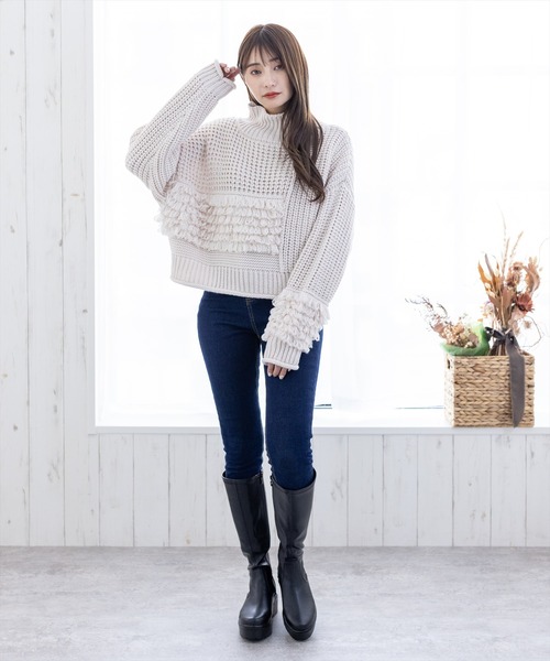 clear(クリア)の「編地切り替えデザインニットトップス(ニット/セーター・レディース・モカ/アイボリー/ブラック・F)」の17枚目の写真