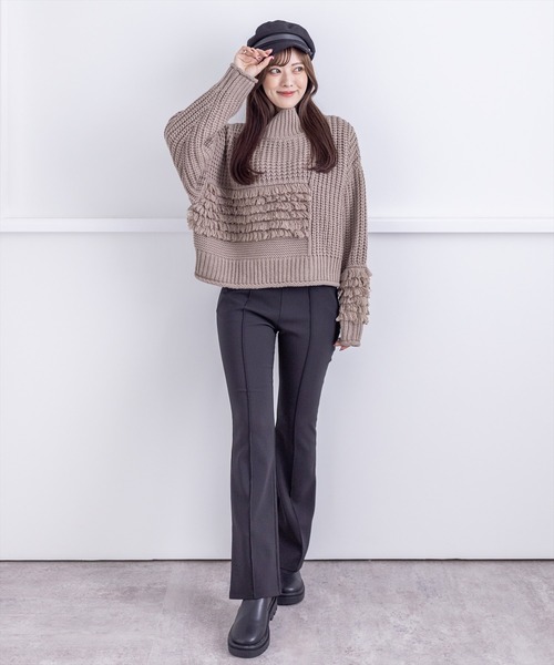 clear(クリア)の「編地切り替えデザインニットトップス(ニット/セーター・レディース・モカ/アイボリー/ブラック・F)」の20枚目の写真