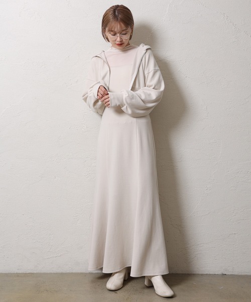 one after another NICE CLAUP（ワンアフターアナザーナイスクラップ）の「Holiday カットセットワンピース（ワンピース・レディース・ピンク/アイボリー/ブラック・FREE）」の4枚目の写真