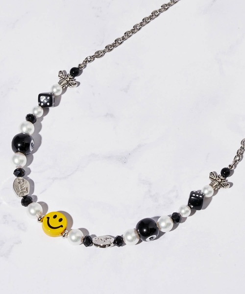 SMILEY FACE（スマイリーフェイス）の「【SMILEY FACE】ハンドメイドスマイルネックレス（ネックレス・レディース・B/A/C/D/E・FREE）」の2枚目の写真