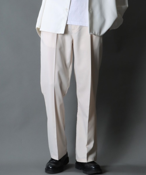 SITRY（シトリー）の「T/R tailored flared pants/ テーラード タック ワイド フレアパンツ（スラックス・メンズ・ベージュ/オフホワイト/ブラック/モカ/サックスブルー/グリーン・M/L/XL）」の2枚目の写真