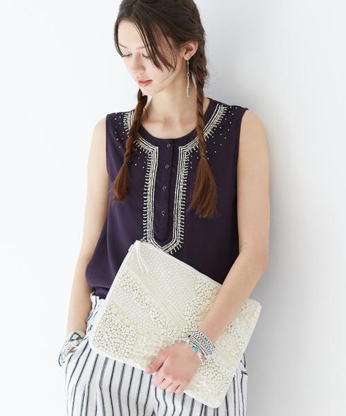 green label relaxing（グリーンレーベルリラクシング）の「FASHION FOLIO ビーズクラッチバッグ gof105（クラッチバッグ・レディース・ホワイト/ブラック・フリー）」の2枚目の写真