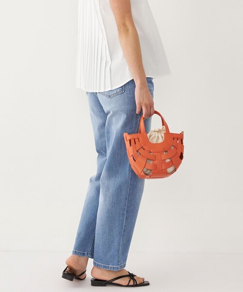SHIPS Colors(シップス カラーズ)の「SHIPS Colors:ラウンドバッグ(ハンドバッグ・レディース・ナチュラル/ブラック/オレンジ・ONE SIZE)」の3枚目の写真