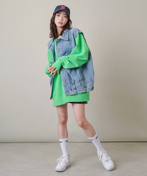 SPINNS（スピンズ）の「2ポケット デニムベスト（ベスト・レディース・ブルー/ブラック・ONESIZE）」の4枚目の写真