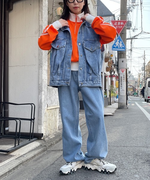 SPINNS（スピンズ）の「2ポケット デニムベスト（ベスト・レディース・ブルー/ブラック・ONESIZE）」の17枚目の写真