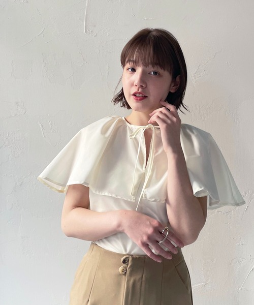 CLEIO（クレイオ）の「【CLEIO】ケープブラウス（シャツ/ブラウス・レディース・サックスブルー/ライトベージュ/オフホワイト・FREE）」の7枚目の写真