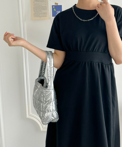 Loueme（ルエム）の「シャイニーキルティングスクエアバッグ（ハンドバッグ・レディース・ホワイト/ブラック/シルバー・FREE）」の12枚目の写真