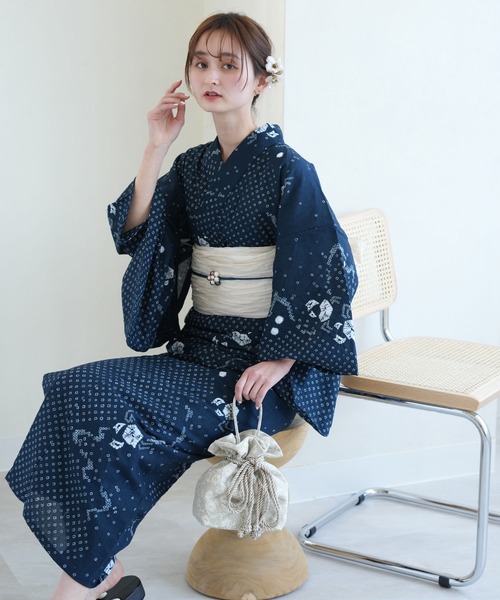 春*ん様 浴衣　有松絞り　紺色　蝶と苺？ utatane 浴衣 有松絞り浴衣3点セット 綿麻 白と濃紺の向日葵