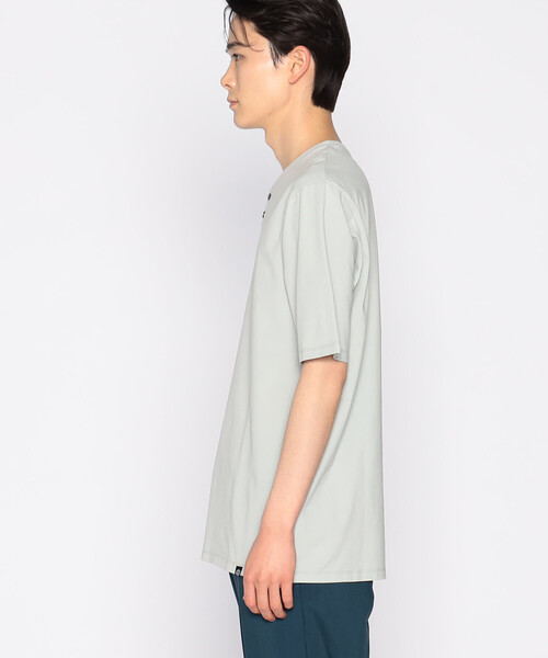 COMME CA ISM(コムサイズム)の「エッセンシャルシルケット コットン天竺 ヘンリーネック Tシャツ(Tシャツ/カットソー・メンズ・ベージュ/ホワイト/ブラック/セージグリーン・MEDIUM/LARGE/X-LARGE)」の12枚目の写真