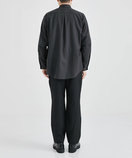 UJOH(ウジョー)の「【UJOH HOMME/ウジョーオム】Curve Front Tuck Pants(スラックス・メンズ・ブラック/ブラウン・1/2)」の5枚目の写真