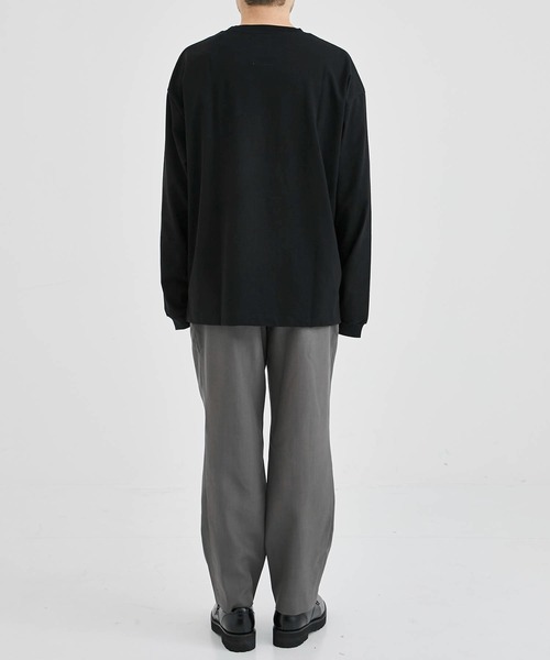 UJOH(ウジョー)の「【UJOH HOMME/ウジョーオム】Curve Front Tuck Pants(スラックス・メンズ・ブラック/ブラウン・1/2)」の15枚目の写真