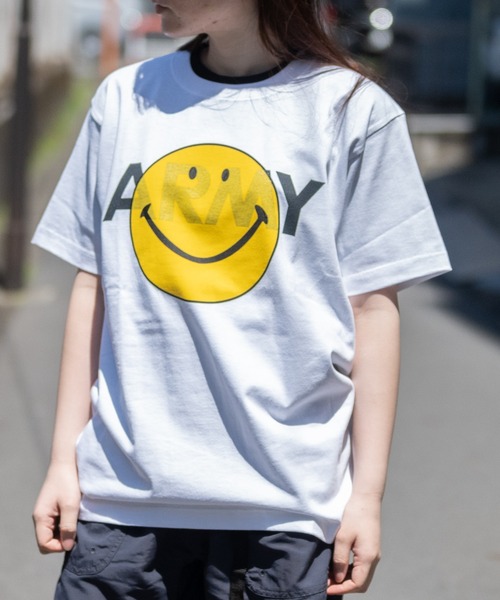 JOHN'S CLOSET(ジョンズクローゼット)の「【22】〔ARMY〕smileプリントTシャツ(Tシャツ/カットソー・メンズ・ヘザーグレー/ホワイト/オリーブ・MEDIUM/X-LARGE/LARGE)」の19枚目の写真
