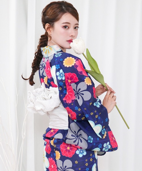 KYOETSU（キョウエツ）の「1人で簡単着付け 浴衣 レディース 6点セット( 浴衣 + 帯 + 下駄 + 肌着 + 腰紐2枚 ) D（浴衣・レディース・ホワイト系その他/パープル系その他/レッド系その他/ブルー系その他/ブルー系その他2/イエロー系その他/イエロー系その他2/ブラック系その他・フリー）」の4枚目の写真