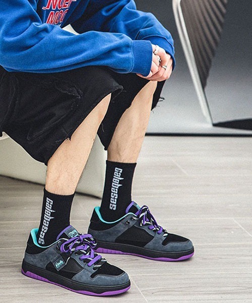 SVEC(シュベック)の「ローカット 厚底 ローテクスニーカー(スニーカー・メンズ・ブラック/ブルー/グレー・44/42/40)」の4枚目の写真