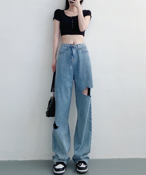 almo(アルモ)の「サイドダメージワイドデニムパンツ(BEY)(デニムパンツ・レディース・ブラック/ブルー・LARGE/MEDIUM/SMALL/X-LARGE)」の1枚目の写真
